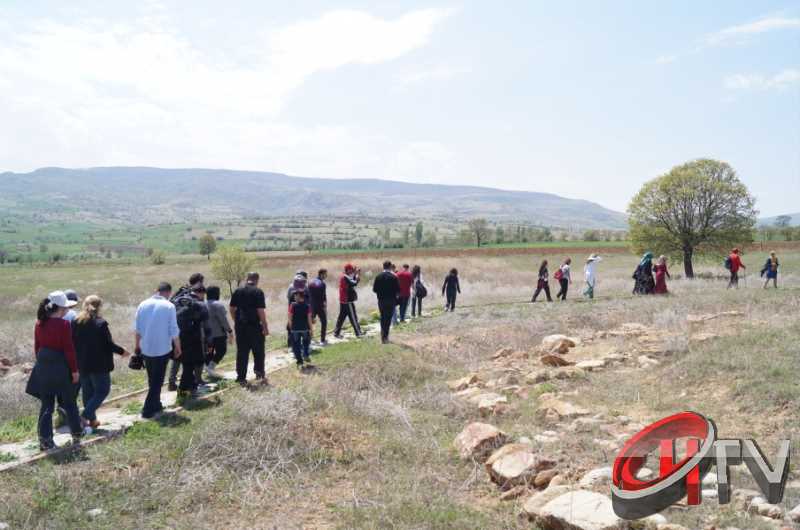 Çorum'da Nisanda 300 Kişi ile 6 Doğa Yürüyüşü