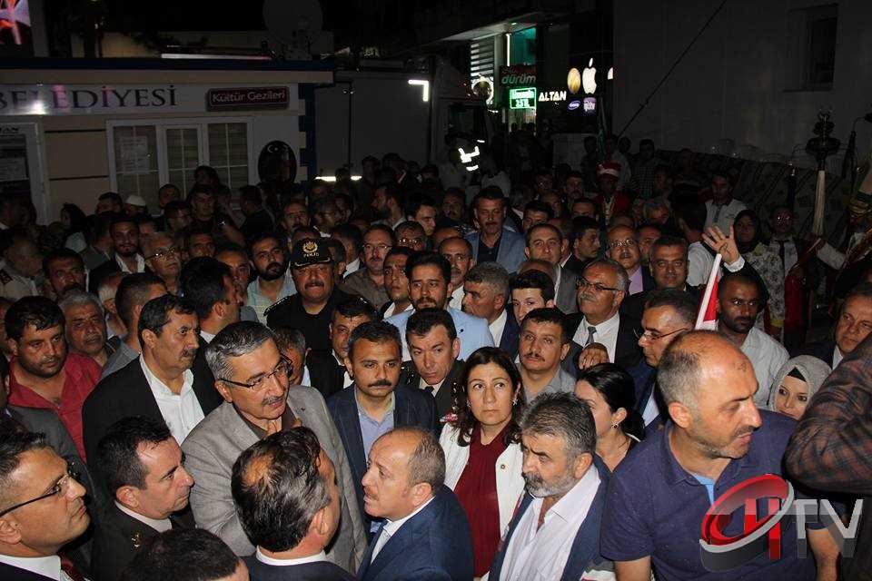 Çorum Meydanları 15 Temmuz'da doldu taştı