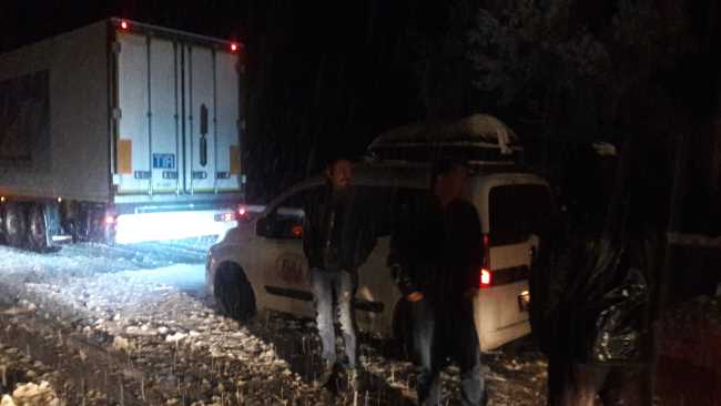 Çorum-Samsun-Çorum Amasya karayolu Trafiğe Kapandı