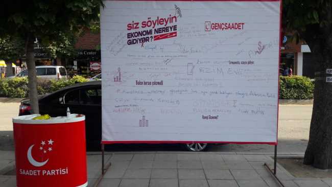 Genç Saadetliler sordu Vatandaşlar karşılıklı tartıştılar  