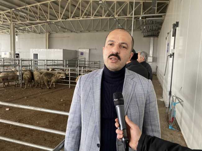 Hayırsever besiciler depremzedelere hayvan bağışı yaptı