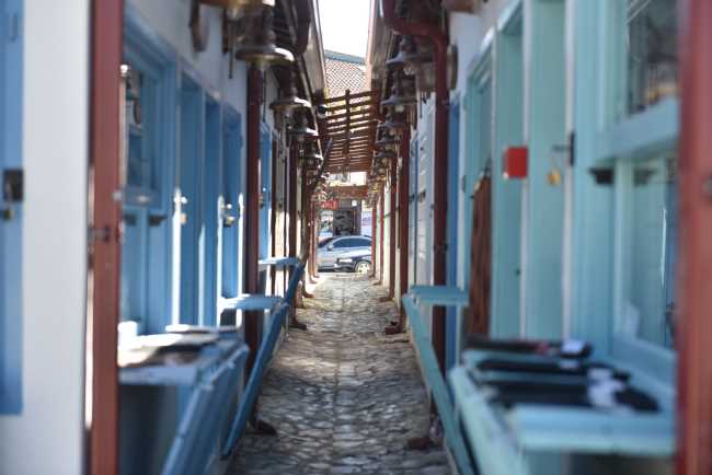 Tarihi Dikiciler Arastası’nda Ticaret Canlandı