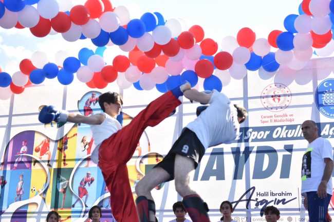 Yaz Spor Okullarında Belediye, Valilik, Gençlik ve Spor  İş birliği