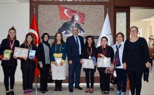 “Yöresel Yemek Yarışmaları”n dan ödülle döndüler