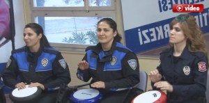 Kendi personeli Özel günlerde konser veriyorlar