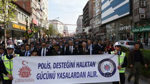 10 Nisan Polis Haftası nedeniyle Halk Yürüyüşü düzenlendi