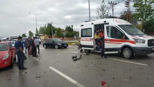 112 Acil Sağlık ekipleri kaza yaptı!..