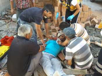 2. Kattan Düşen İşçi Ağır Yaralandı