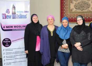 25 yaşındaki Veronique Cools 1000 Kişiyi müslüman etti