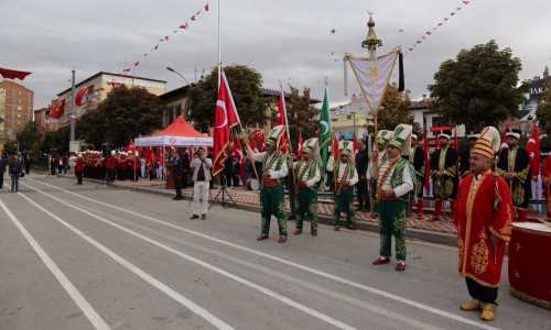 29 EKİM'DE ÇORUMDA COŞKULU KUTLAMA