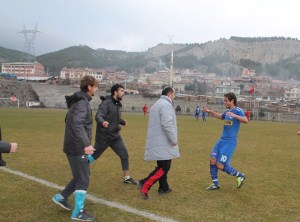 Yumruklar Havada Uçuştu !