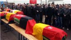 Almanya, 8 Türk'ü gözyaşları ile uğurladı