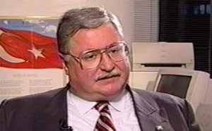 Hasan Celal Güzel Kalp Krizi Geçirdi