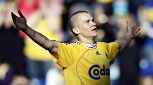 Sarı lacivertliler, Samuel Holmen ile anlaştı