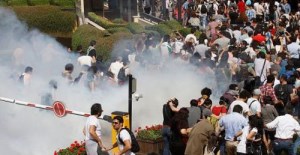 Anında Taksim'e Polis Müdahalesini yaptı