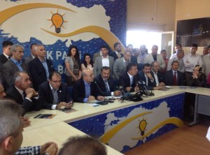 BAKANLAR AK PARTİ TEŞKİLATINI  ZİYARET ETTİLER