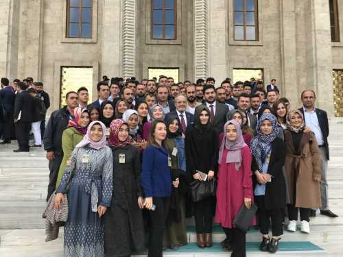 AK PARTİ GENÇLİK KOLLARINDAN USLU’YA ZİYARET