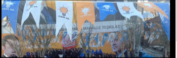 AK PARTİ YAZI ÇARŞIDA MİTİNG GİBİ SEÇİM BÜROSU AÇILIŞI YAPTI