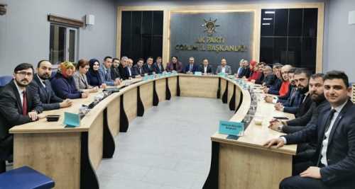 AK Partili Vekiller İl Teşkilatıyla Bir Araya Geldi