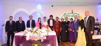 AK PARTİLİLER BURAK KÖSE'NİN DÜĞÜNÜNDE BULUŞTU