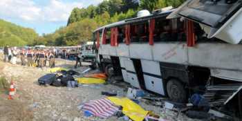 Antalya-Isparta yolunda kaza: 13 ölü