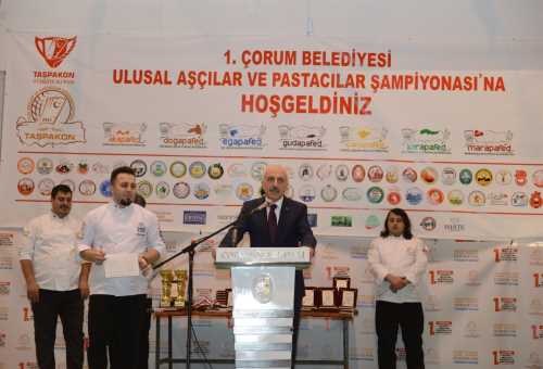 Aşçılar ve Pastacılar Şampiyonluk Kupalarını kaldırdı