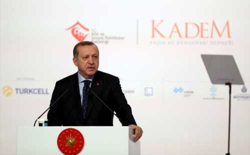 AVRUPA PARLAMENTOSUNA: İLERİ GİDERSENİZ SINIR KAPISI AÇILIR