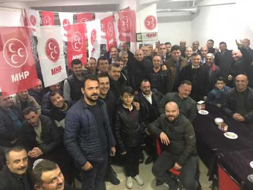 Ayvalılar Kenan Şahin'i bağrına bastı