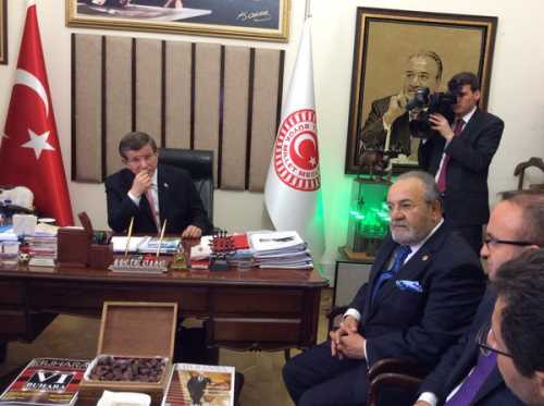 Başbakan Davutoğlu’dan Uslu’ya taziye ziyareti