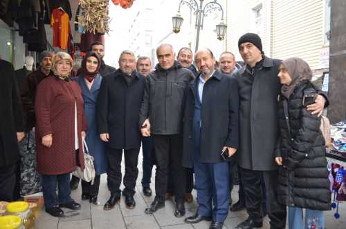 Başkan Adayı Aşgın dur-durak bilmiyor