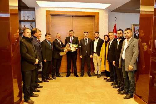 Başkan Adayı H.İ.Aşgın Vali Çiftçi'yi Makamında Ziyaret etti