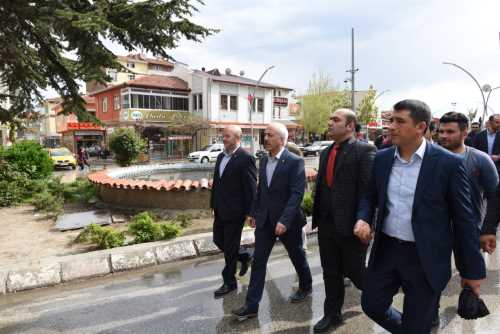 Başkan Gül Sungurlu ve Uğurludağ’ı ziyaret etti