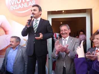 Başkan Külcü  Cengiz Atlas'a verdi veriştirdi