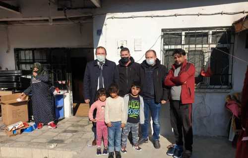 Bayındır Memur Sen’in Sıcak Eli Yangın Zede Aileye Uzandı