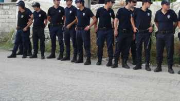 BAYRAM BAYRAM MAHALLE SAVAŞ ALANINA DÖNDÜ