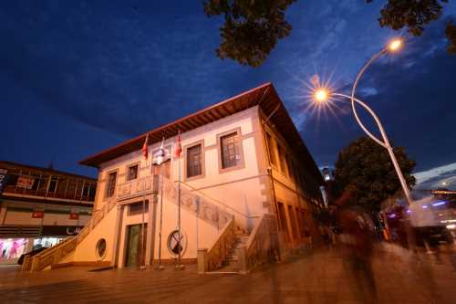 Belediye, pandemi sürecinde iş yerlerinden kira almayacak