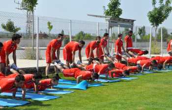 BELEDİYE SPOR EVİNDE ÇALIŞIYOR