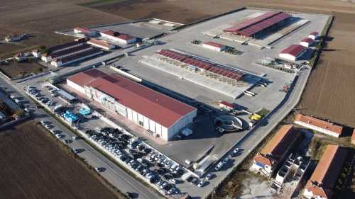 Bölgenin En Büyük Halk Et Kombinası ve Hayvan Pazarı Çorum'da