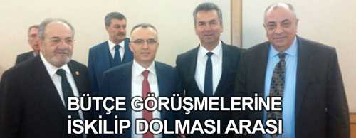 Bütçe görüşmelerinin devam ettiği Türkiye Büyük Millet Meclisinde milletvekillerine İskilip Dolması ikram edildi.