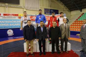 Büyükler Serbest Güreş Türkiye Şampiyonası 1.Gün Sonuçları