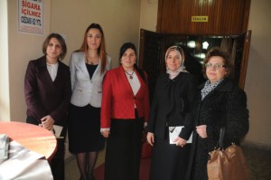 Şair Kitap Gelirlerini Mahkumlara Bağışladı