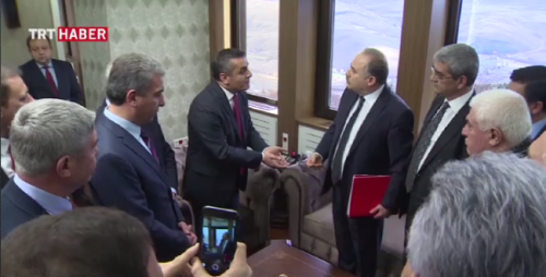 CHP'li milletvekillerinden 'kapı kırma' tehdidi ve Hakaret 