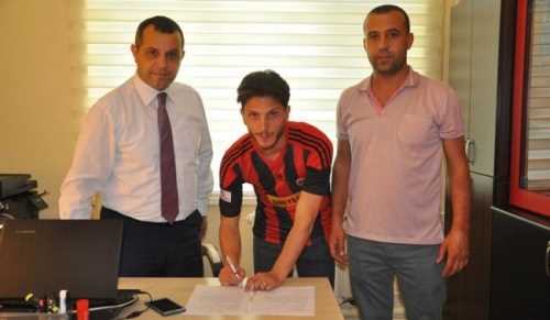 Çorum Belediyespor Yönetim Kurulu bugün yaptığı görüşmeler sonrasında Sebahattin Usta ile 1 yıllık anlaşmaya vardı