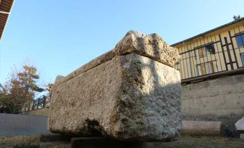 Çorum'da 2 bin yıllık Lahit bulundu