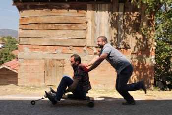 Çorum'da Gençler Köylerine Gelip Tornet Yarışı Düzenliyor