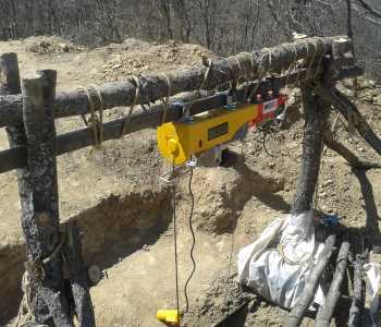 Çorum'da Kaçak kazı yapmak için vinç satın aldı