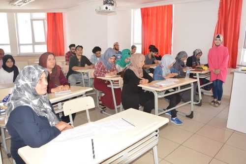 Çorum'da Mültecilere Türkçe Kursu Veriliyor