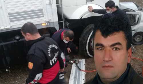 Çorum'da otomobil kamyonun altına girdi 1 ölü