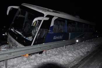 ÇORUM’da yolcu otobüsü kaza yaptı