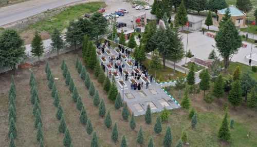 Çorum Şehitliğinde Hüzünlü Bayramlaşma  